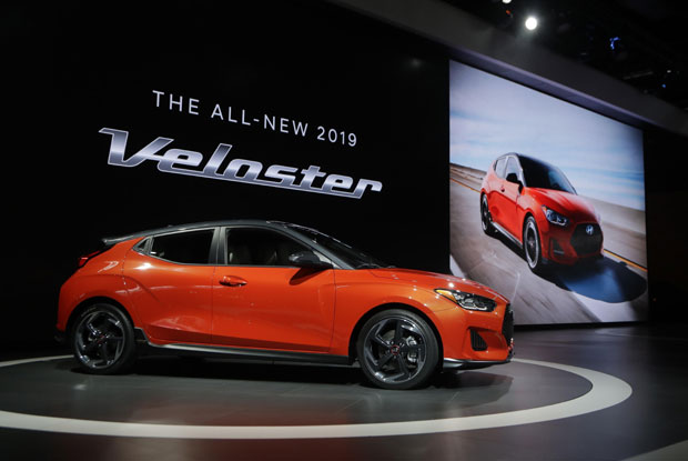 САЈАМ У ДЕТРОИТУ: Теренци и возила будућности